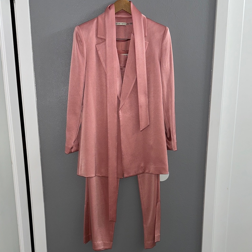 Alice + Olivia Pink Blazer and Suit Jacket Set - Picture 2 of 10